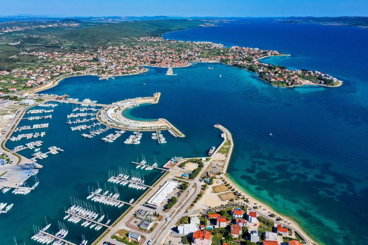 Apartments By The Sea Sukosan, Zadar - 5863 Dış mekan fotoğraf